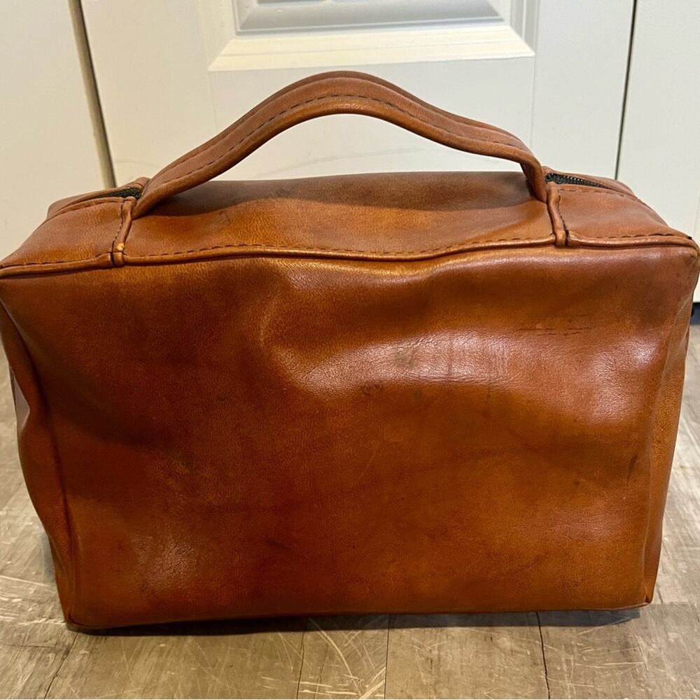 Vintage Brown Leather Men's Toiletry Bag - Picture 4 of 6